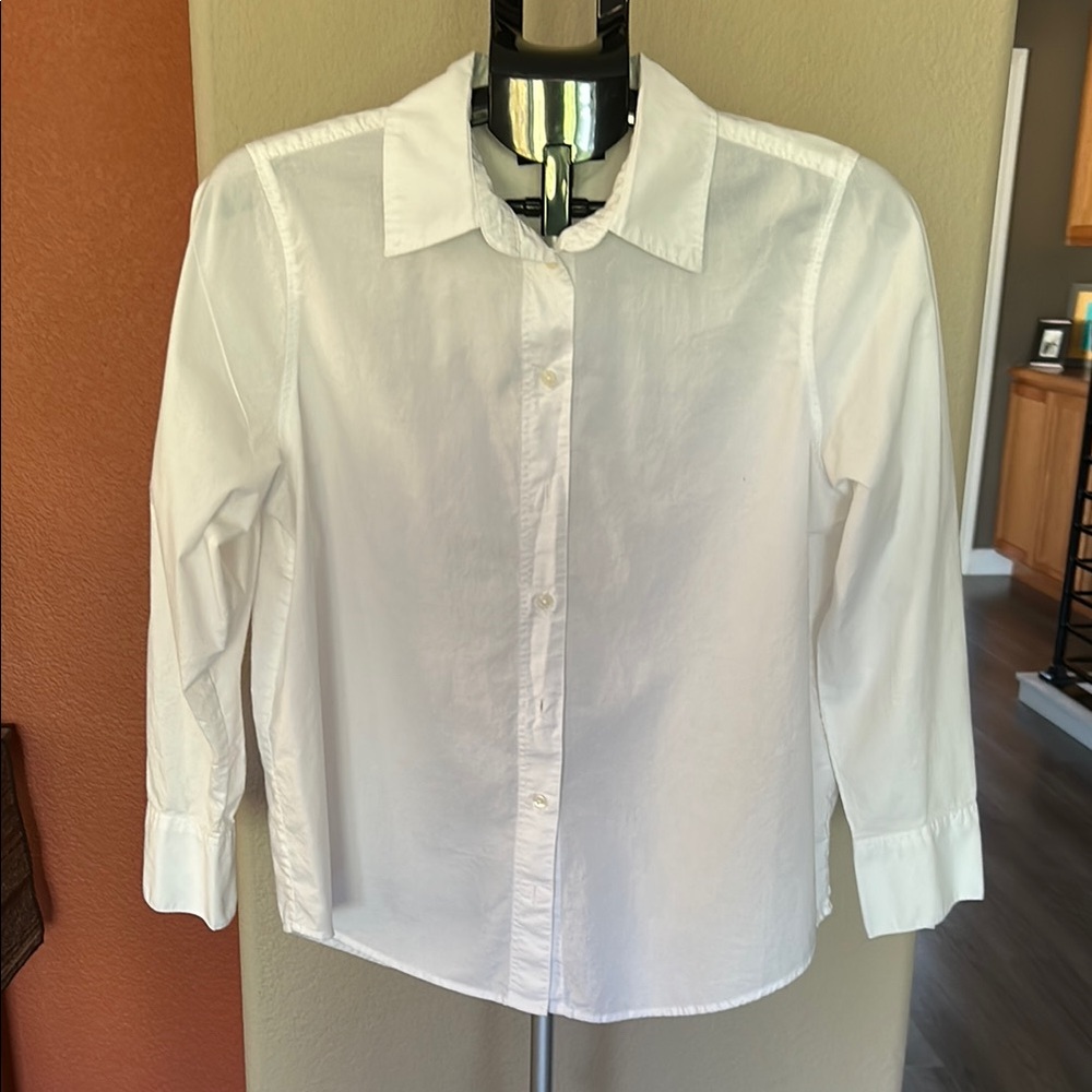 Banana Republic White Fitted Button Down Shirt